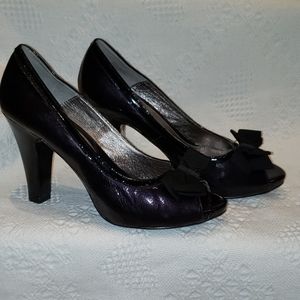 Söfft open toe pumps
